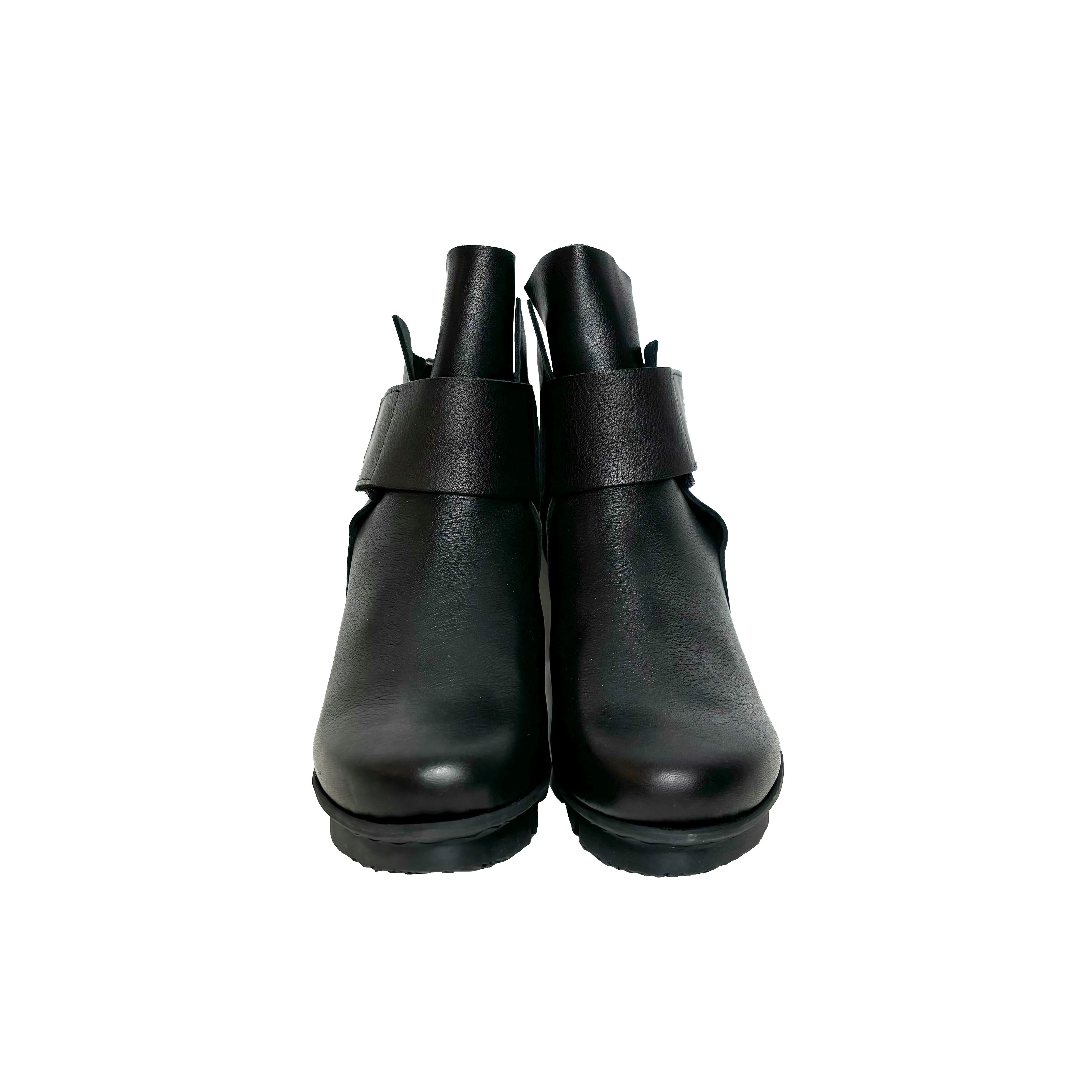 "ACE" ANKLE BOOTS