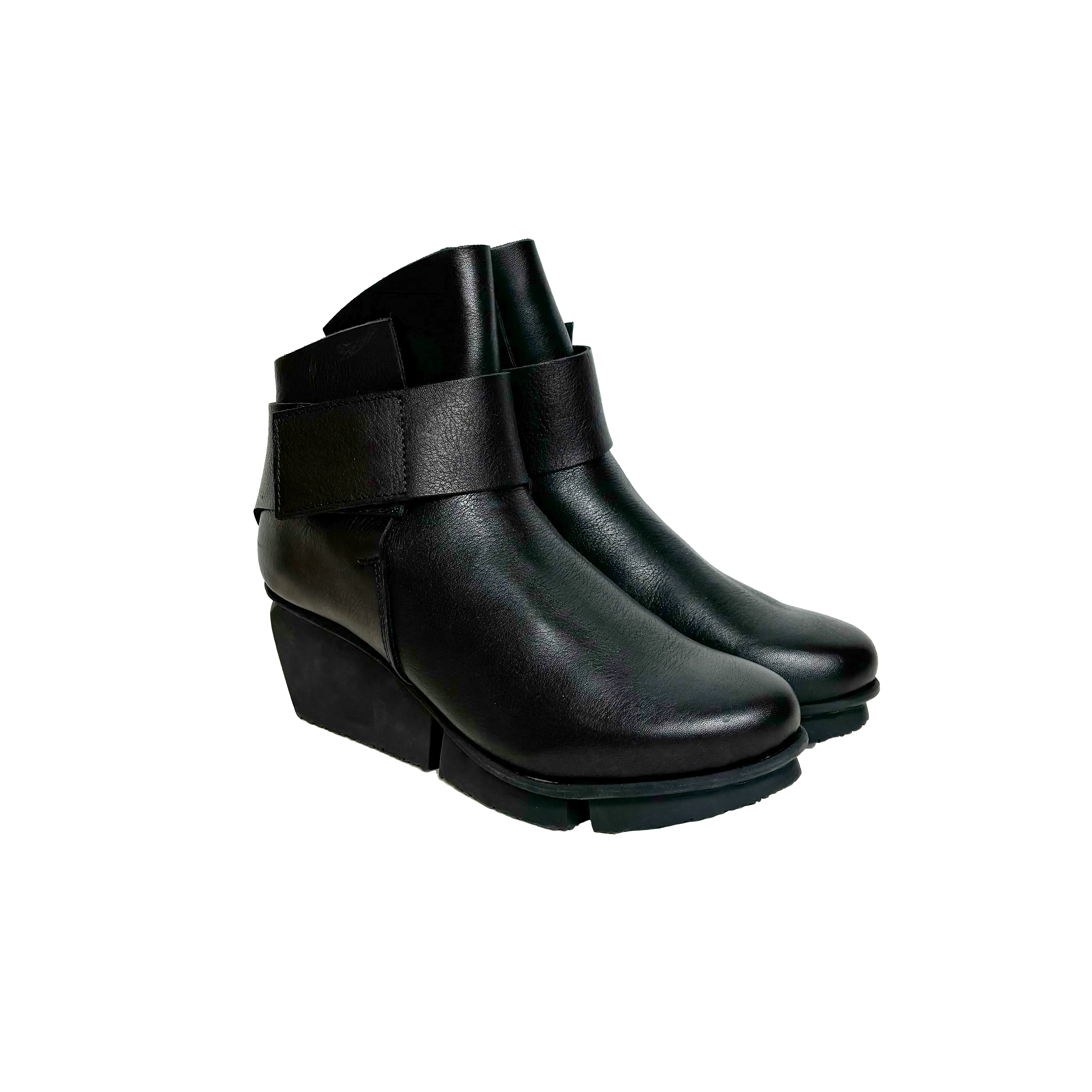 "ACE" ANKLE BOOTS